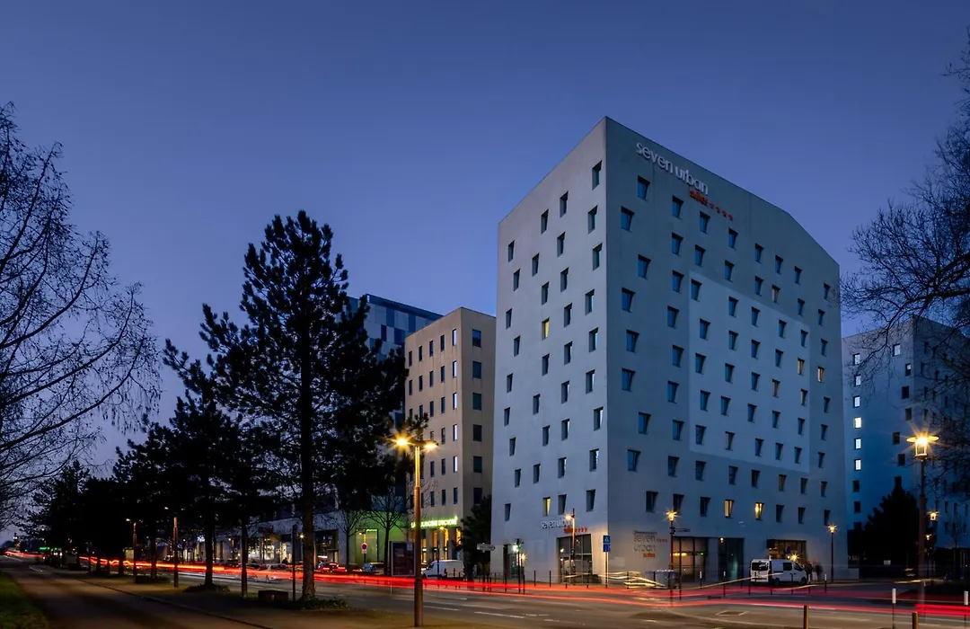 Seven Urban Suites Nantes Centre-1