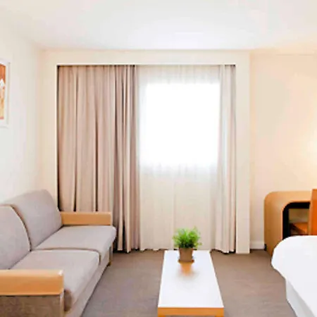 Novotel Nantes Centre Bord de Loire-2